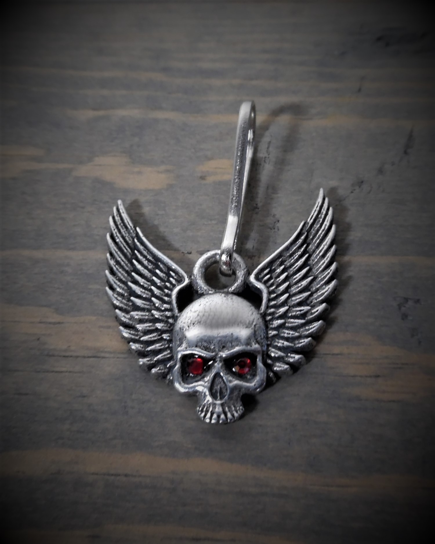 Zipper Pull, Skull Zipper Pull,Zipper Pull Charm, Zipper Pulls for Purses,  Skull Charm, Key Chain,Zipper Pull, Perfect for Necklaces, Bracelets